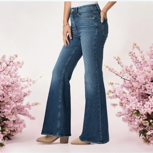 Paige Jeans Size 29 - Flare Denim Wash - Great for Jean Shorts - Marlow Cut - Picture 8 of 17